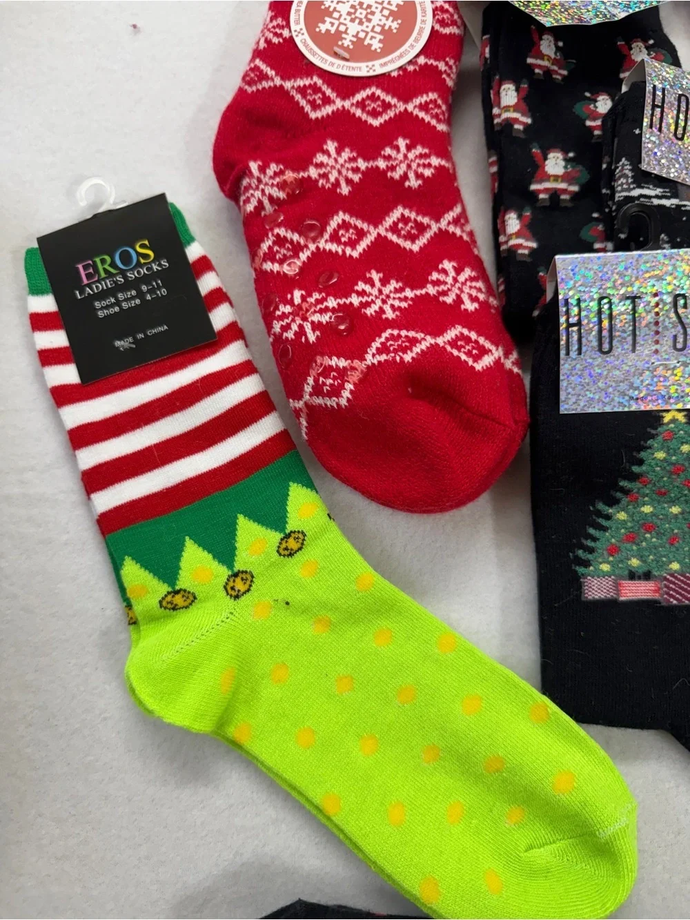 Eros Holiday Crew Socks - Red/White Christmas Tree & Snowman Designs 14 Pairs